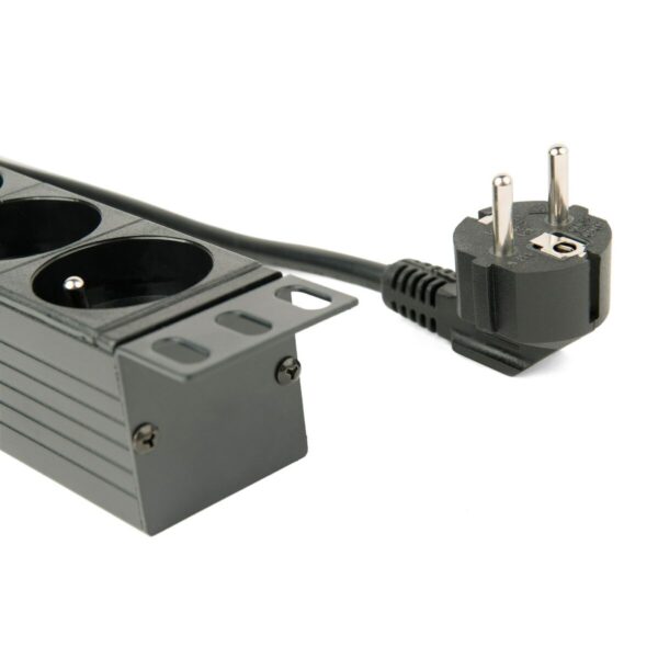 Schuko 19" 8 Steckerleiste mit An/Aus Schalter GEMBIRD EG-PDU-014-F (3 m) – Bild 4