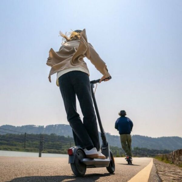 Elektroroller Segway E2 PRO E Schwarz 350 W – Bild 8